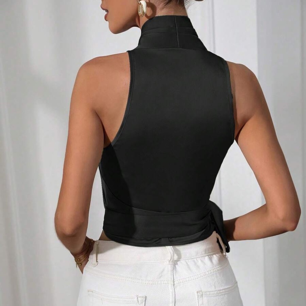 Solid Surplice Sleeveless Cropped Blouse - Picture 10 of 12